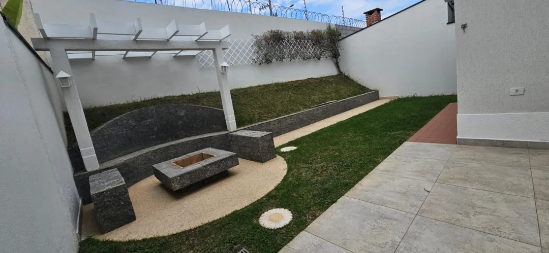 Sobrado em Tremembé